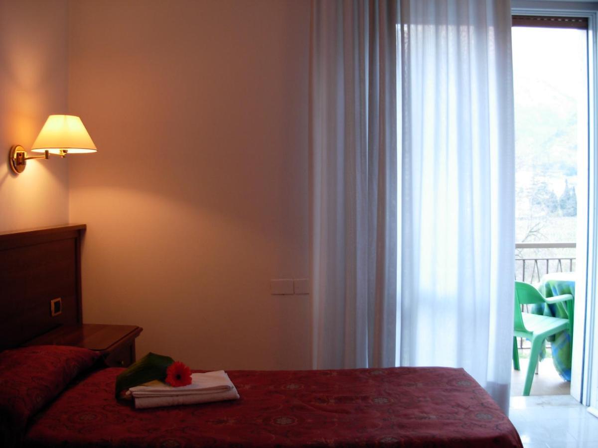 Hotel Belvedere Rivalta di Brentino Eksteriør bilde